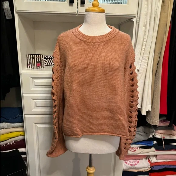 Great condition cozy sweater - Picture 1 of 4